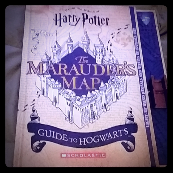 Harry Potter book - Picture 1 of 1